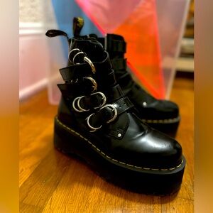 DR. MARTENS JADON MAX HARDWARE LEATHER PLATFORM BOOTS size 39